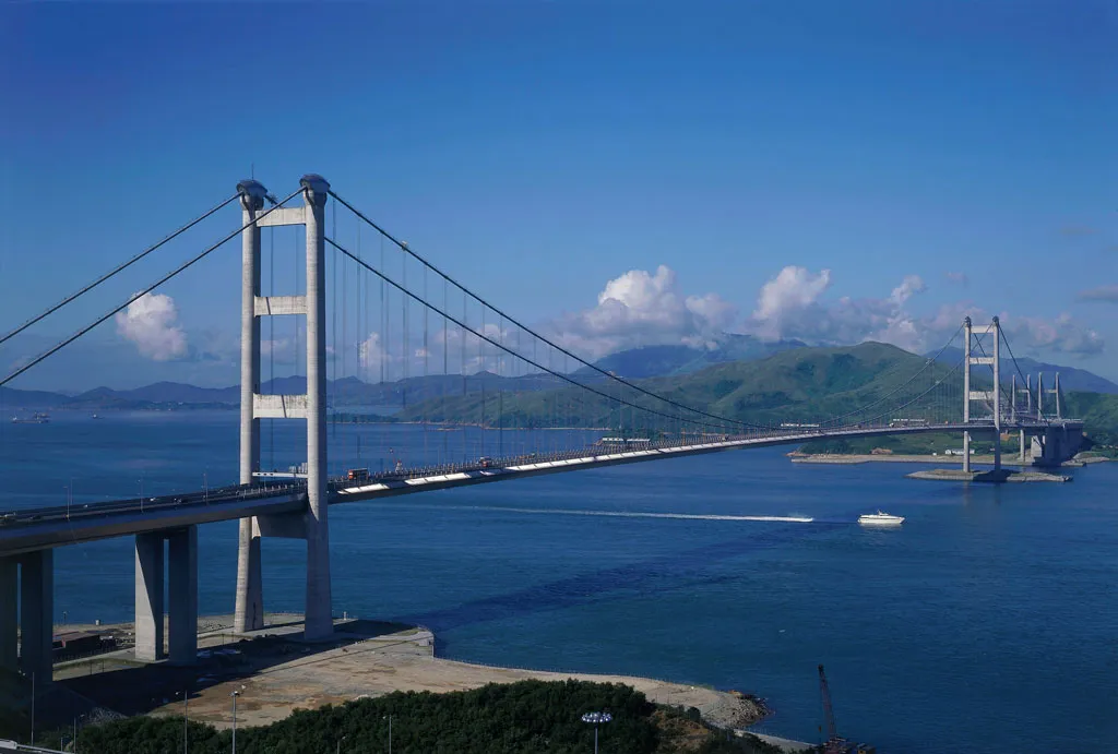 青马大桥实景图